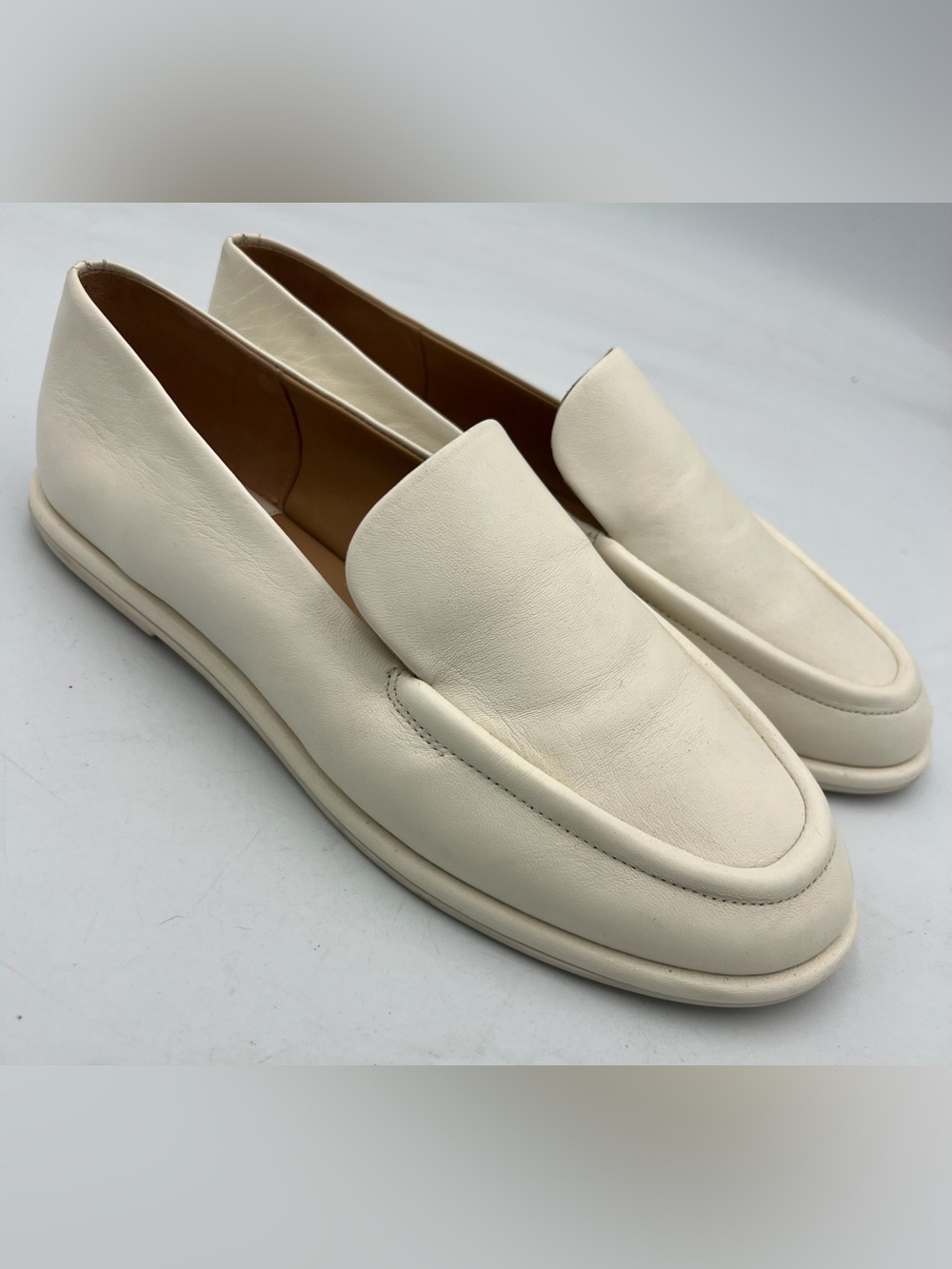 Vince Sloan Leather Slip-On Loafer Flats Milk White Women’s Size 8M EU 38.5